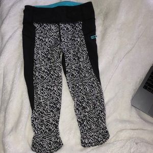 Lulu Lemon cropped leggings